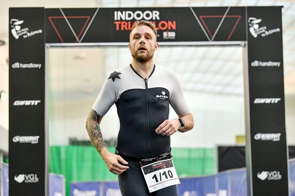 2020 Indoor Triathlon Warsaw PHOTOS, Indoor Triathlon Warsaw 2020 Zdjęcia, Триатлон в Варшаве, IRONMAN 5150 Warsaw Triathlon 2020, www.swim.by, Indoor Triathlon Warsaw PHOTO, Triathlon IRONMAN 5150 Warsaw FOTO, 2020 IRONMAN Indoor Triathlon Warsaw PHOTOS, Swim.by
