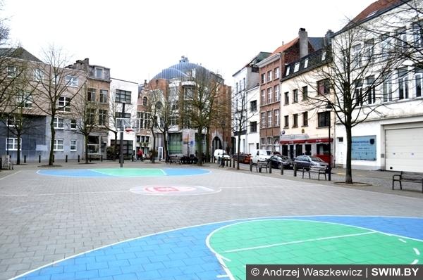 Во дворах Антверпена Бельгия