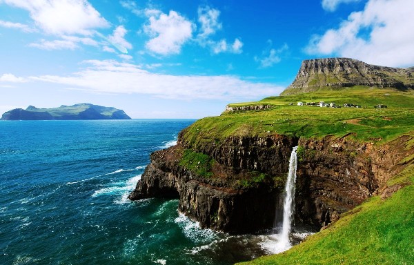 Atlantic Salmon Faroe Islands, The Faroe Islands, https://swimming.lt, Hotels in the Faroe Islands, Hilton Garden Inn Faroe Islands, Atlantic Salmon Health Benefits, Faroe Islands Fishing, The Faroe Islands Salmon, Atlantic Salmon Health Benefits, Swim.by