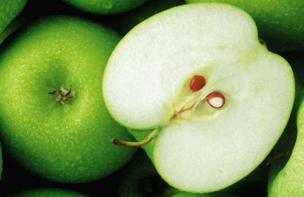 Health Benefits Apples, Apples Nitrition, Sports Nutrition, Health Food, Health Nuitrition, www.swim.by, PASTA PARTY, fiber, vitamins minerals, Apples Benefits, Apples Diet, Apples for Healthy Heart, Apples for Triathlon, Apples for Swimmers, Triathletes, Runners Food, Swim.by