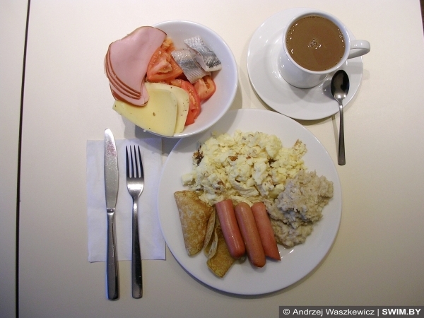 Отель Ibis Kaunas, завтрак в отеле, кофе, отдых в Литве