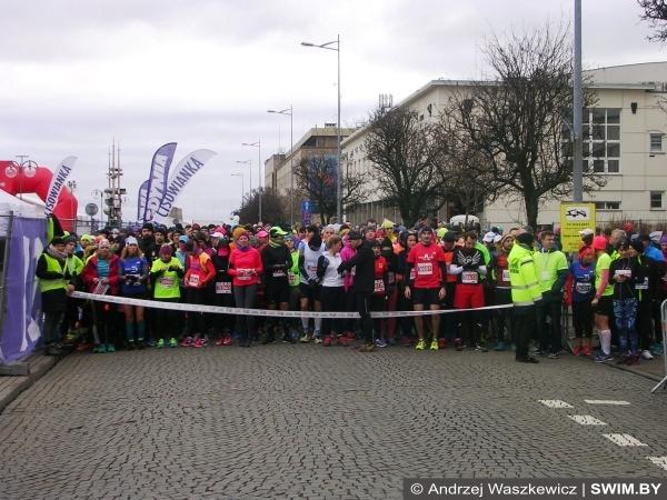 Inside of ONICO Gdynia Half Marathon 2017, полумарафон в Гдыне