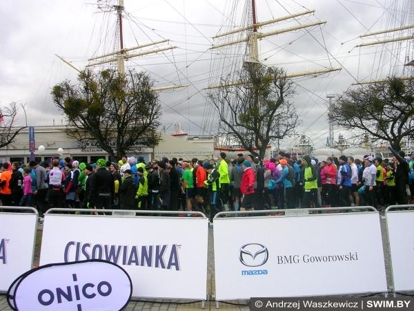 Inside of ONICO Gdynia Half Marathon 2017, полумарафон в Гдыне
