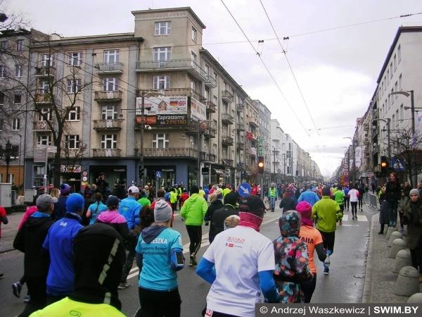 Inside of ONICO Gdynia Half Marathon 2017, полумарафон в Гдыне