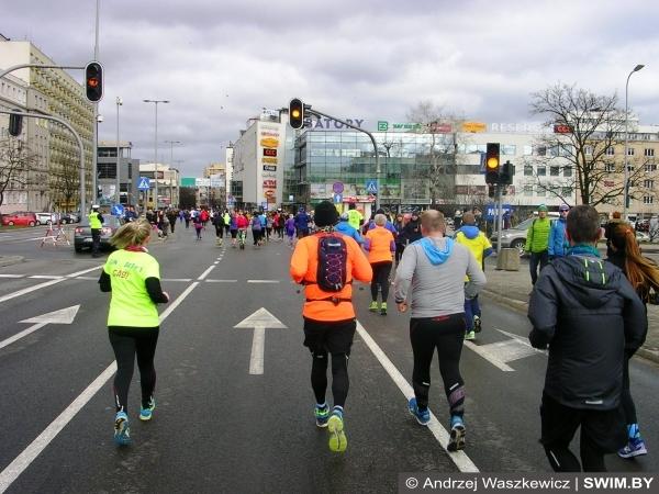 Inside of ONICO Gdynia Half Marathon 2017, полумарафон в Гдыне