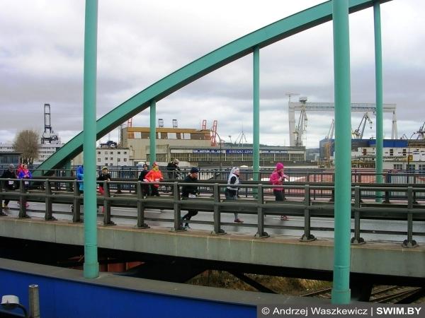 Inside of ONICO Gdynia Half Marathon 2017, полумарафон в Гдыне