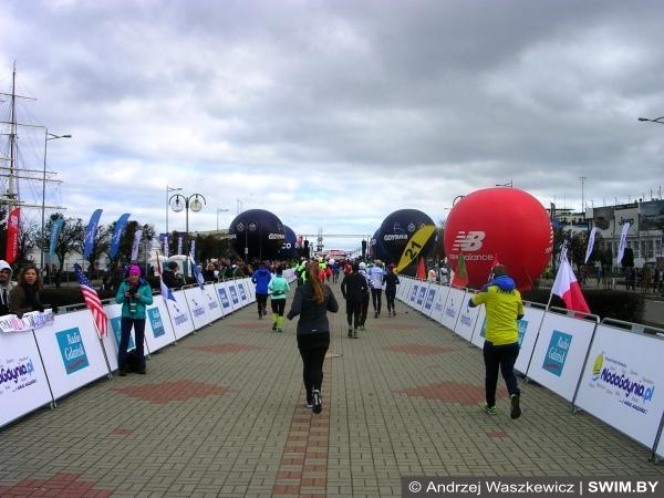 Inside of ONICO Gdynia Half Marathon 2017, полумарафон в Гдыне