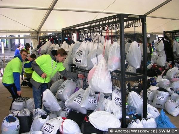 Inside of ONICO Gdynia Half Marathon 2017, полумарафон в Гдыне