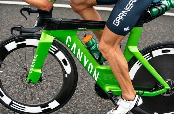 Jan Frodeno IRONMAN Triathlon, Lionel Sanders Triathlon, Jan Frodeno World Record, Jan Frodeno Ironman World Record, Tri Battle Ironman Triathlon, https://swimming.lt, IRONMAN Triathlon distance Record, World Record IRONMAN Triathlon, Andrzej Waszkewicz IRONMAN Triathlon, World Record IRONMAN Triathlon Videos, Jan Frodeno Triathlon Videos, Andrzej Waszkewicz Sports Manager, Swim.by