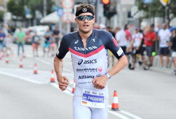 Jan Frodeno IRONMAN Triathlon, Lionel Sanders Triathlon, Jan Frodeno World Record, Jan Frodeno Ironman World Record, Tri Battle Ironman Triathlon, https://swimming.lt, IRONMAN Triathlon distance Record, World Record IRONMAN Triathlon, Andrzej Waszkewicz IRONMAN Triathlon, World Record IRONMAN Triathlon Videos, Jan Frodeno Triathlon Videos, Andrzej Waszkewicz Sports Manager, Swim.by