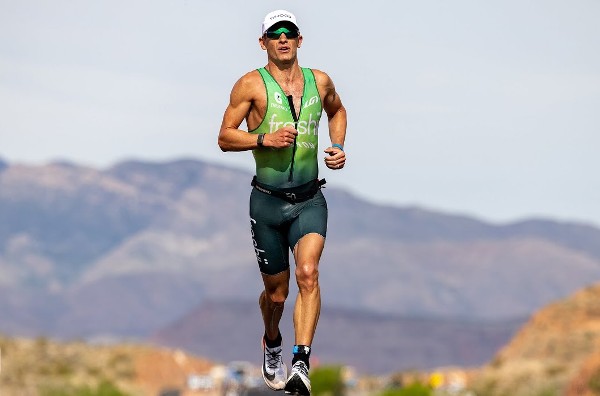 Jan Frodeno IRONMAN Triathlon, Lionel Sanders Triathlon, Jan Frodeno World Record, Jan Frodeno Ironman World Record, Tri Battle Ironman Triathlon, https://swimming.lt, IRONMAN Triathlon distance Record, World Record IRONMAN Triathlon, Andrzej Waszkewicz IRONMAN Triathlon, World Record IRONMAN Triathlon Videos, Jan Frodeno Triathlon Videos, Andrzej Waszkewicz Sports Promoter, Swim.by