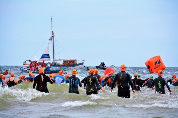 Open Water Swimming Photos, Open Water Swimming Gdynia, www.swim.by, Open Water Swim, Sprint Triathlon Gdynia 2019, Swim.by