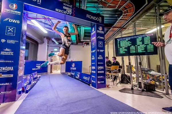 RONDO 1 Run Up, RONDO 1 Run Up Warsaw, Bieg Na Szczyt Rondo 1, www.swim.by, Stair Climbing Running, Towerrunning European Championships 2020, Swim.by