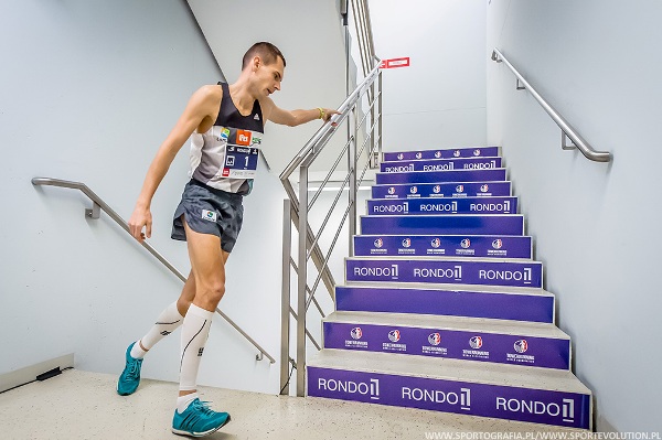 RONDO 1 Run Up, RONDO 1 Run Up Warsaw, Bieg Na Szczyt Rondo 1, www.running.by, Stair Climbing Running, Towerrunning European Championships 2020, Running.by