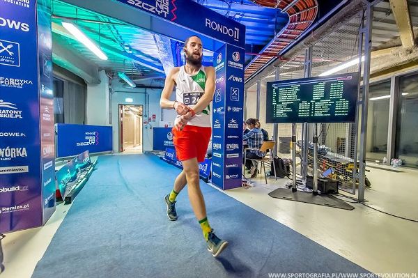 RONDO 1 Run Up, RONDO 1 Run Up Warsaw, Bieg Na Szczyt Rondo 1, www.running.by, Stair Climbing Running, Towerrunning European Championships 2020, Running.by