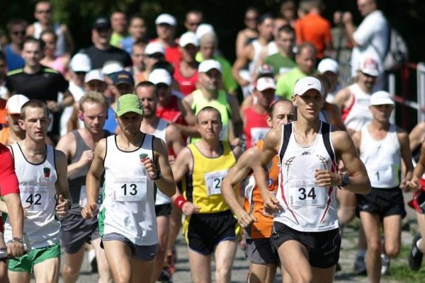 Сколько заработали спортсмены, соревнования по бегу в Польше, призовые гонорары спортсменам в Польше, Swim.by