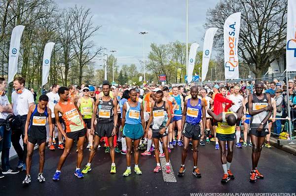 Сколько заработали спортсмены, соревнования по бегу в Польше, призовые гонорары спортсменам в Польше, Swim.by