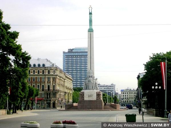 Площадь Свободы, Square of Freedom, Baltic cycling tour