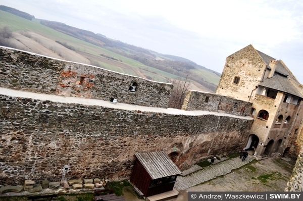 Замок королевский Больков Польша