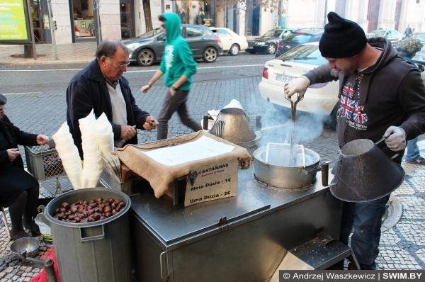 Жареные каштаны в Лиссабоне